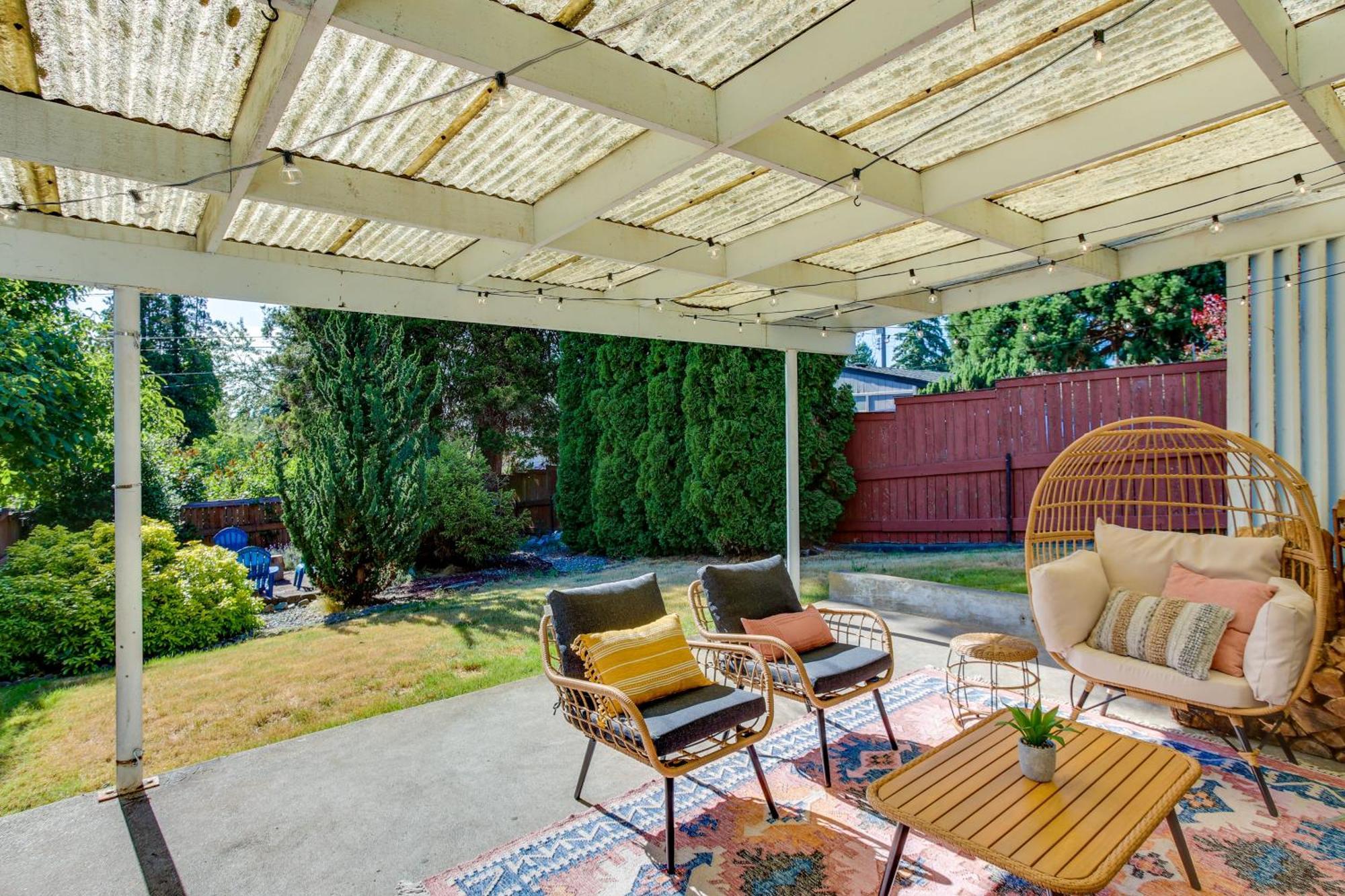 Updated Tacoma Home With Fire Pit! Bagian luar foto
