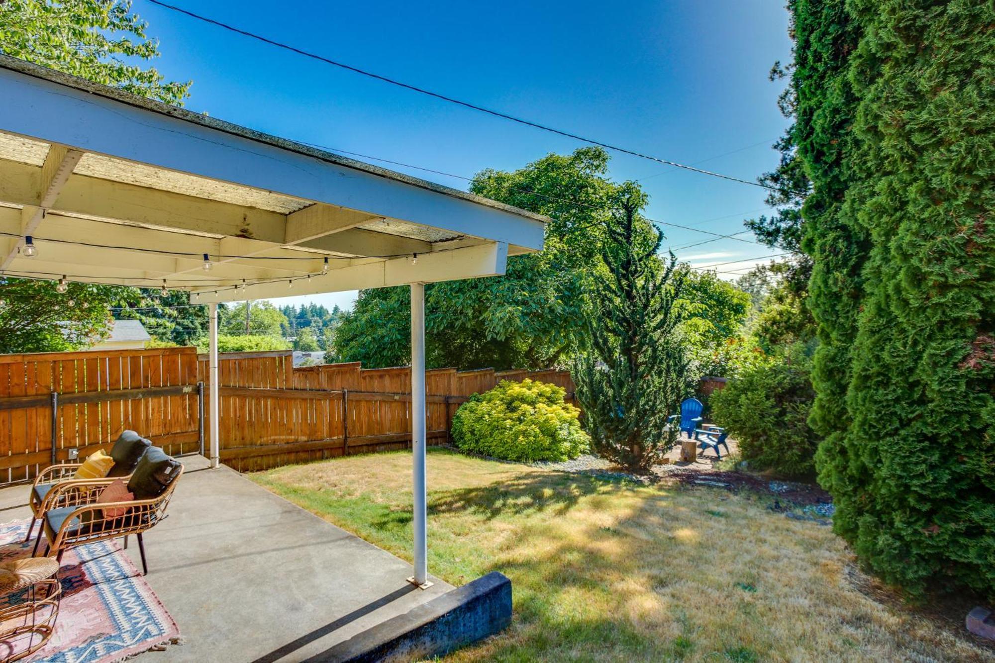 Updated Tacoma Home With Fire Pit! Bagian luar foto